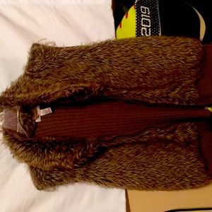 Fur vest